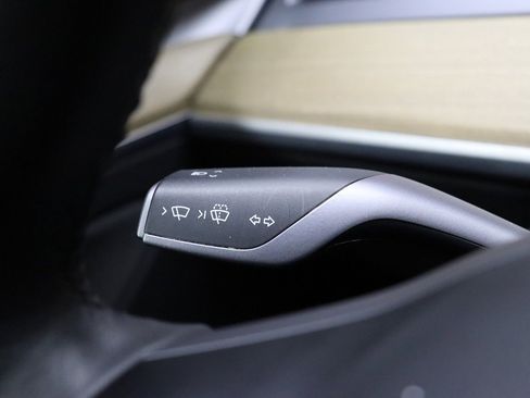 Used 2023 Tesla Model 3 Standard Range image 48