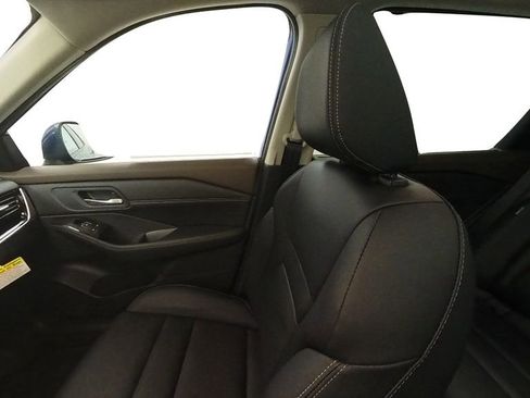 Used 2023 Nissan Rogue SL w/ SL Premium Package image 31