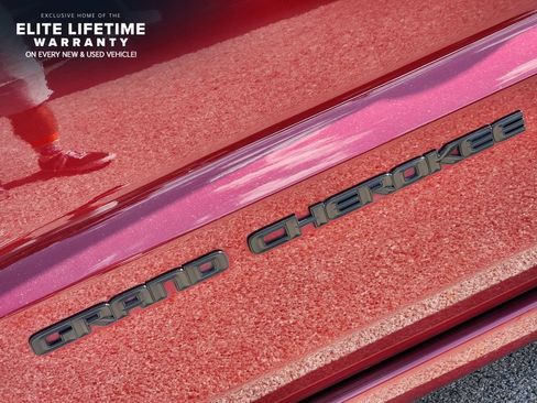 Used 2021 Jeep Grand Cherokee Laredo X RWD image 11