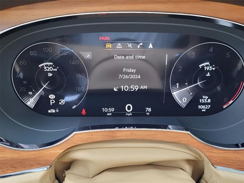 Used 2023 Bentley Bentayga Extended Wheelbase AWD/4WD image 35