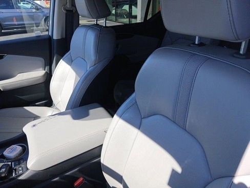 Certified 2023 Honda Pilot Touring image 14