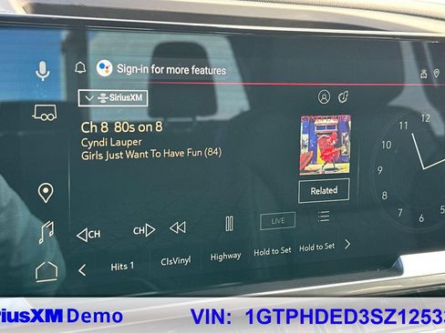 Certified 2025 GMC Sierra 1500 SLT image 38