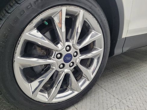 Used 2016 Ford Escape SE w/ SE Chrome Package image 31