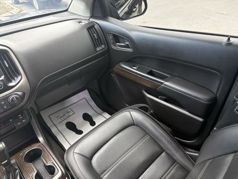 Used 2018 GMC Canyon Denali image 17