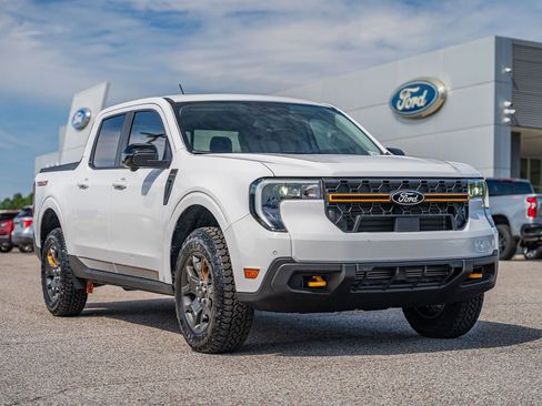 New 2025 Ford Maverick Tremor image 1