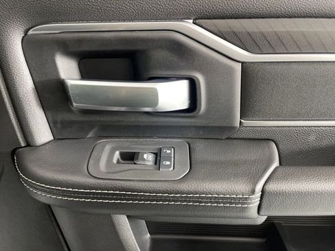 New 2025 RAM 2500 Big Horn AWD/4WD image 15