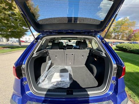 Certified 2023 Volkswagen Taos SE w/ Panoramic Sunroof Package image 23