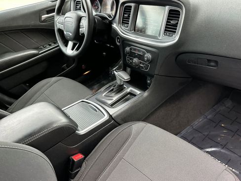 Used 2015 Dodge Charger SXT RWD image 15