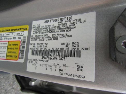 Used 2017 Ford Fusion SE FWD image 20