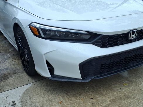 Used 2025 Honda Civic Sport image 11