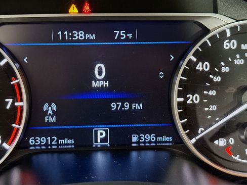 Used 2024 Nissan Altima 2.5 SV FWD image 13