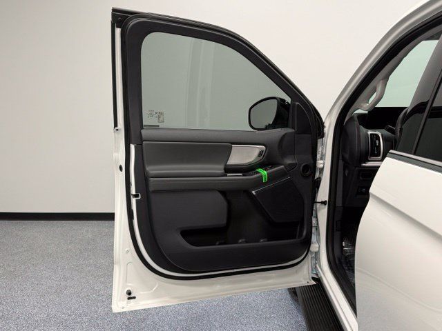 Used 2026 Ford Expedition Max Active RWD image 9