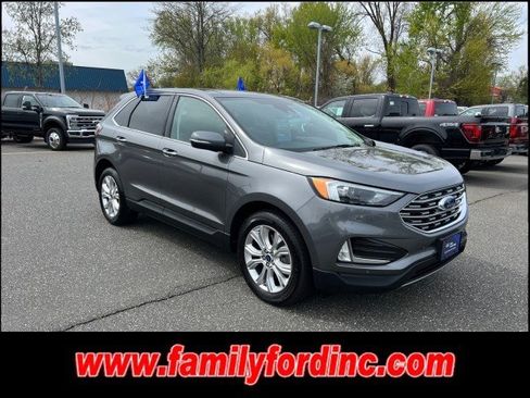 Certified 2022 Ford Edge Titanium AWD/4WD image 1