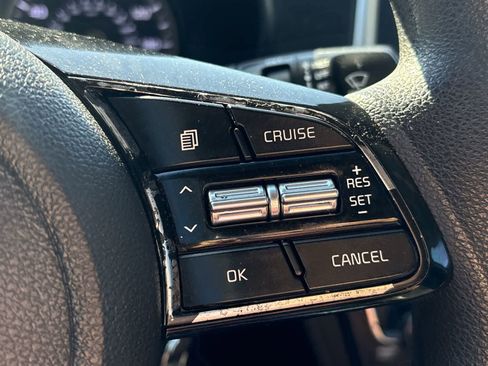 Used 2020 Kia Optima LX image 29