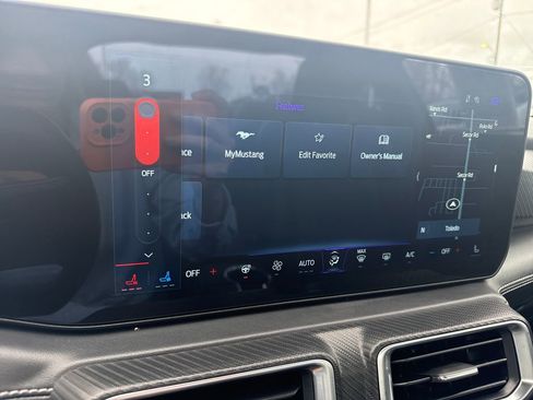 Used 2025 Ford Mustang GT Premium image 36