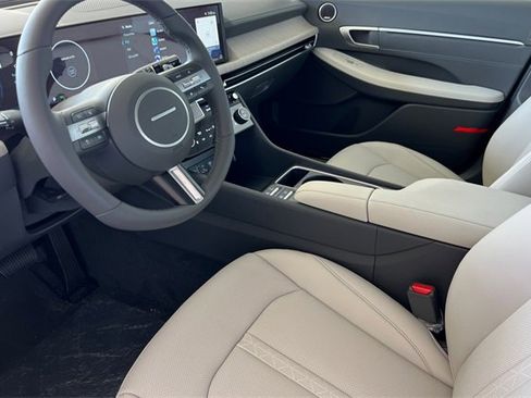New 2025 Hyundai Sonata Limited image 10