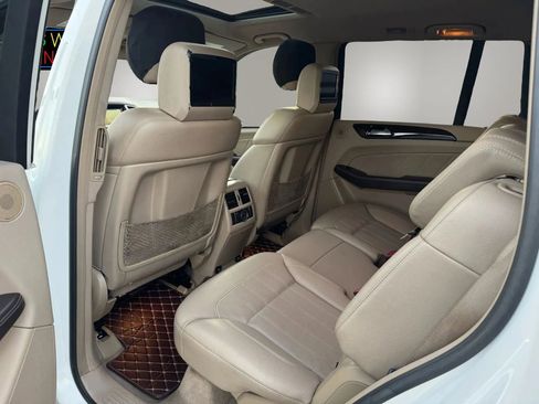 Used 2015 Mercedes-Benz GL 450 4MATIC w/ Appearance Package image 24