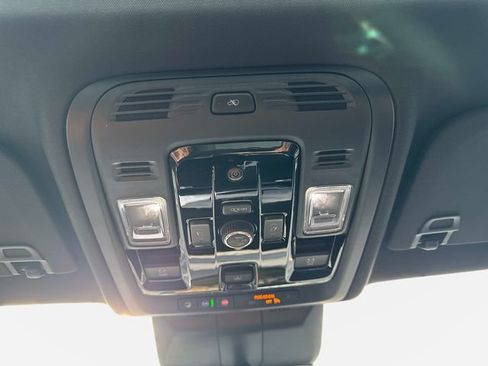 Certified 2026 Cadillac Escalade ESV Sport w/ LPO, ONYX Package AWD/4WD image 25