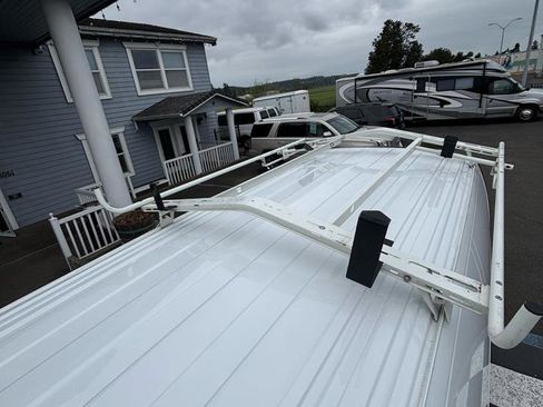 Used 2021 Chevrolet Express 2500 w/ Driver Convenience Package image 7