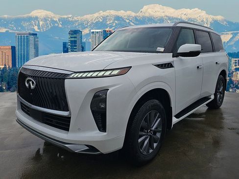New 2026 INFINITI QX80 Pure image 3