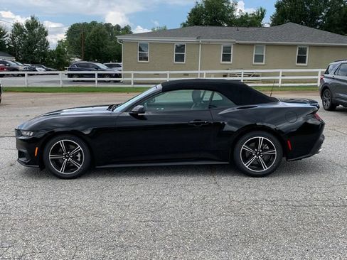 Certified 2025 Ford Mustang Premium RWD image 8