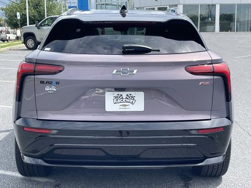 Certified 2024 Chevrolet Blazer EV RS image 14