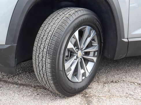 Used 2025 Chevrolet Equinox LT w/ Convenience Package II FWD image 18