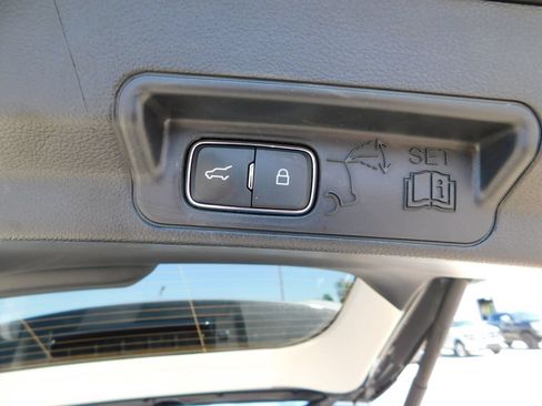 Used 2025 Ford Explorer Active w/ Active Comfort Package AWD/4WD image 24