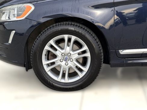 Used 2016 Volvo XC60 T5 Premier image 11