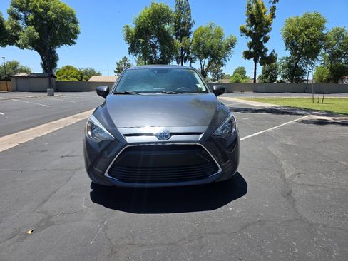 Used 2018 Toyota Yaris iA FWD image 8