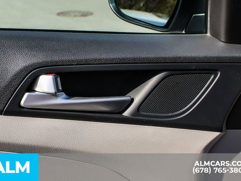 Used 2019 Hyundai Tucson SE image 37