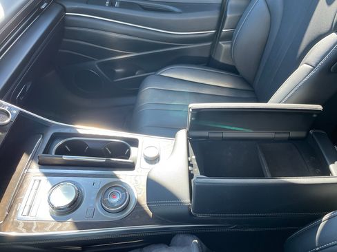 Used 2024 Genesis GV80 3.5T image 31