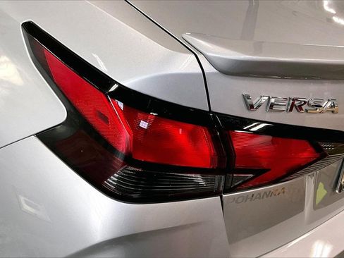 Certified 2025 Nissan Versa SR w/ Trunk Package image 28