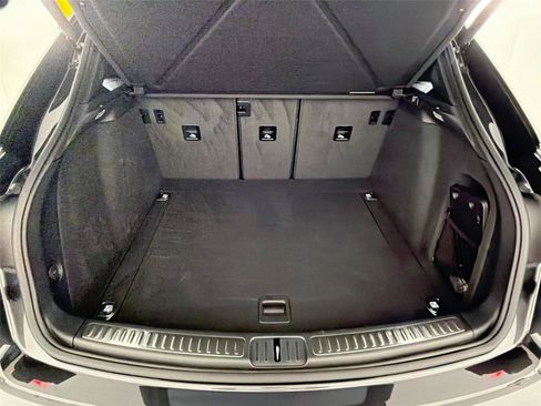 Certified 2026 Porsche Macan Turbo AWD/4WD image 36