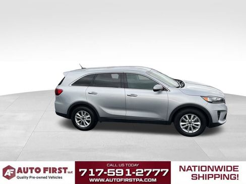 Used 2020 Kia Sorento AWD V6 image 3