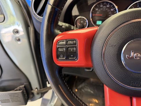 Used 2015 Jeep Wrangler Unlimited Sport w/ Connectivity Group AWD/4WD image 13