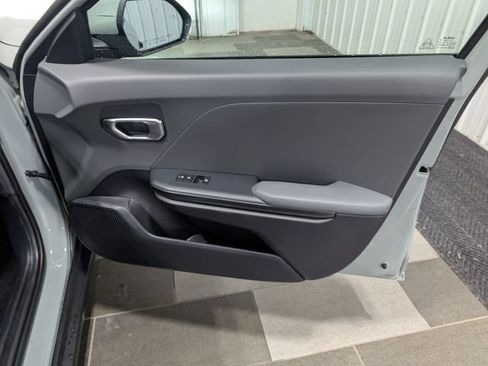 Used 2025 Kia K4 FWD image 26