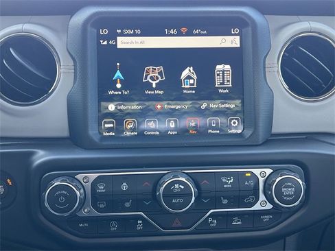 Used 2022 Jeep Gladiator Overland image 13