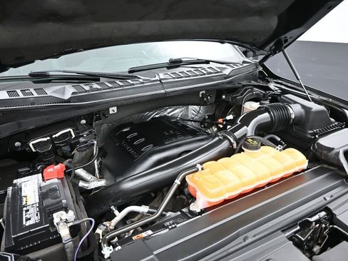 Used 2015 Ford F150 Lariat w/ Equipment Group 501A Mid image 12