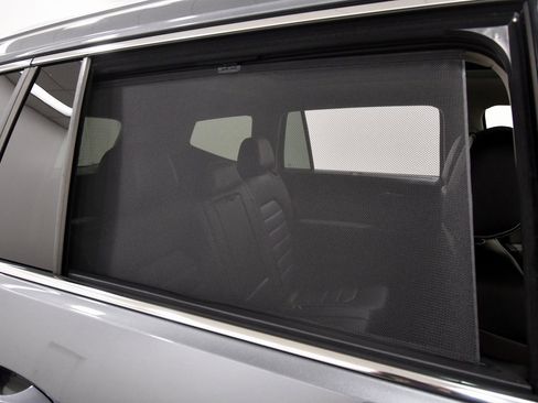 Used 2023 Volkswagen Atlas SEL Premium image 11