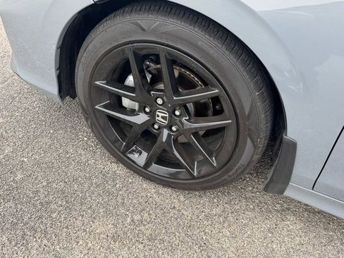 Used 2025 Honda Civic Sport Touring image 8