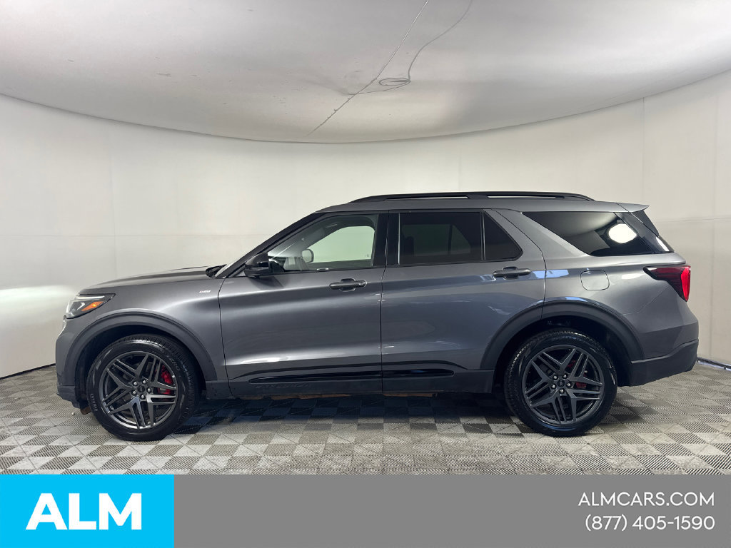 Used 2025 Ford Explorer ST-Line w/ ST-Line Street Pack AWD/4WD image 10