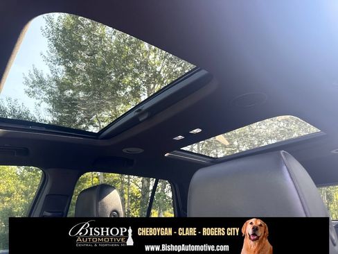 Used 2023 Chevrolet Traverse RS w/ LPO, Floor Liner Package AWD/4WD image 7