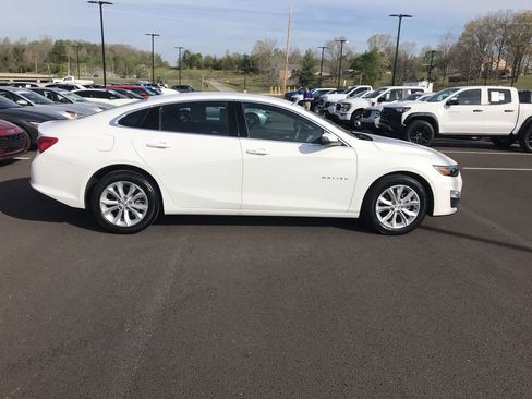 Used 2024 Chevrolet Malibu LT FWD image 9