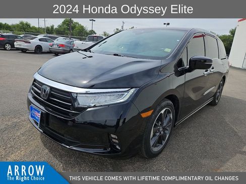 Used 2024 Honda Odyssey Elite image 4
