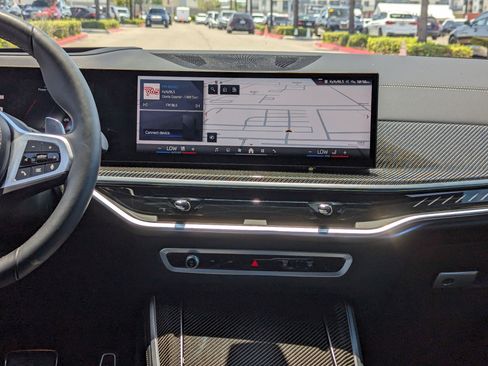 Used 2024 BMW X5 M60i w/ Climate Comfort Package image 31