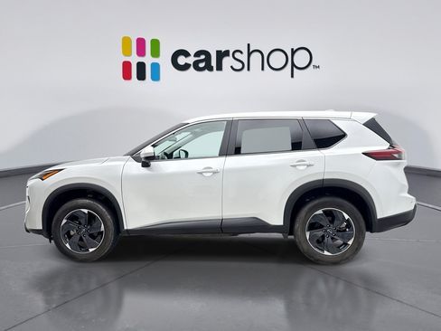Used 2024 Nissan Rogue SV AWD/4WD image 2