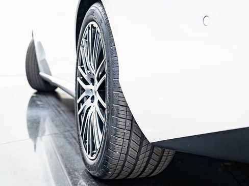 Certified 2025 Mercedes-Benz C 300 4MATIC Sedan image 40