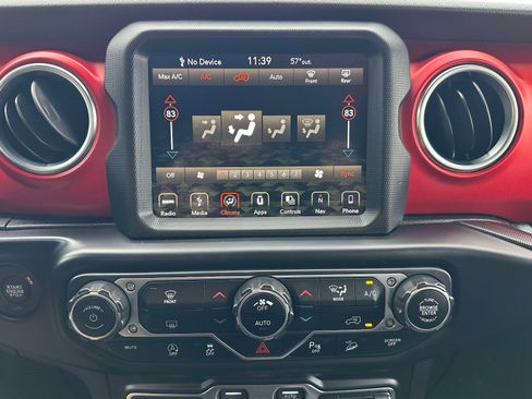 Used 2019 Jeep Wrangler Unlimited Rubicon AWD/4WD image 12