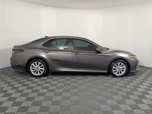 Certified 2023 Toyota Camry LE image 5